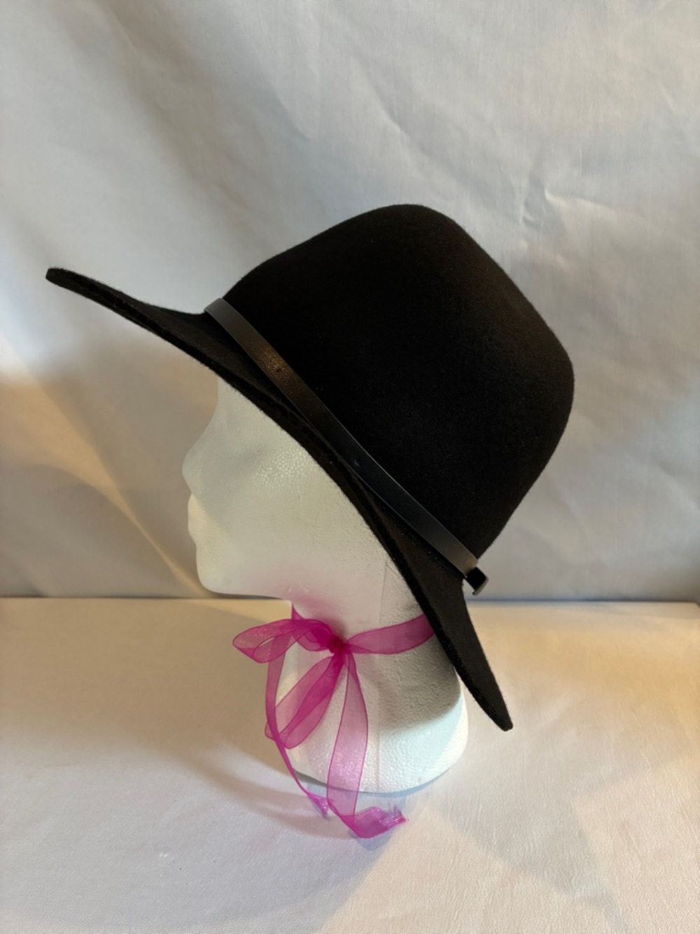 Banana Republic black wool felt faux leather trim fedora hat size M/L Bohemian